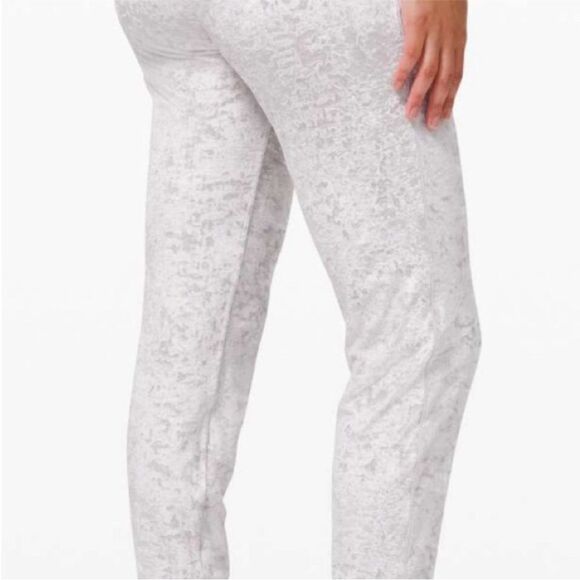 LULULEMON | Ready To Crush Chrome Velvet Joggers Drawstring Waist Women’s Size 6 - Picture 4 of 14